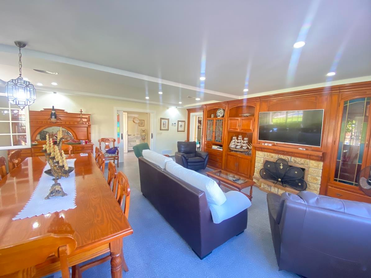 Villa in Cabo Roig, Alicante, Spain 8 bedrooms, 350 sq.m. No. 161735