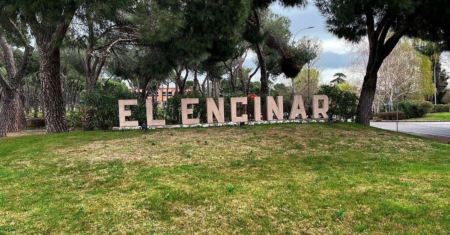 Apartamento en Madrid, España 4 dormitorios, 220 m2 No. 143142