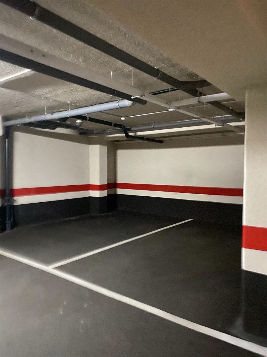 Apartamento en Madrid, España 4 dormitorios, 220 m2 No. 143142