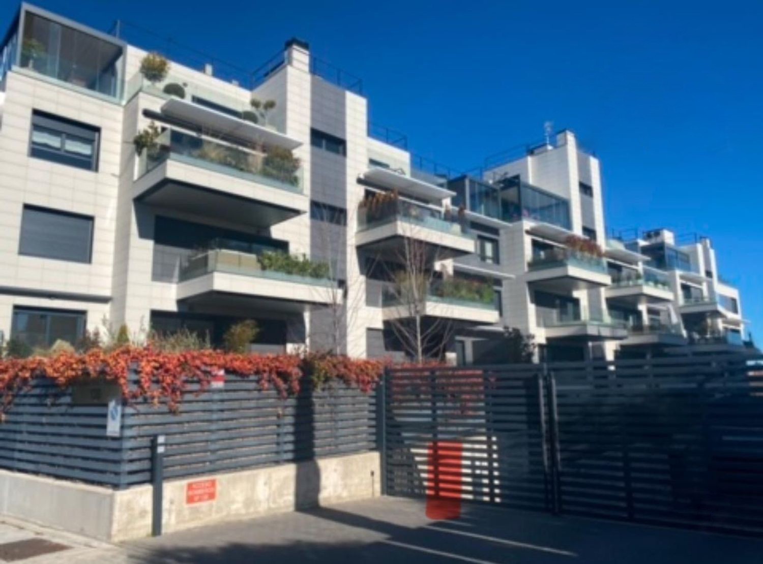 Apartamento en Madrid, España 4 dormitorios, 220 m2 No. 143142