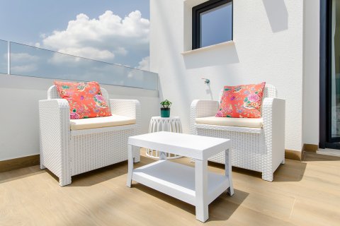 Villetta a schiera a Vistabella, Alicante, Spagna 3 camere da letto, 119 mq. N° 168383
