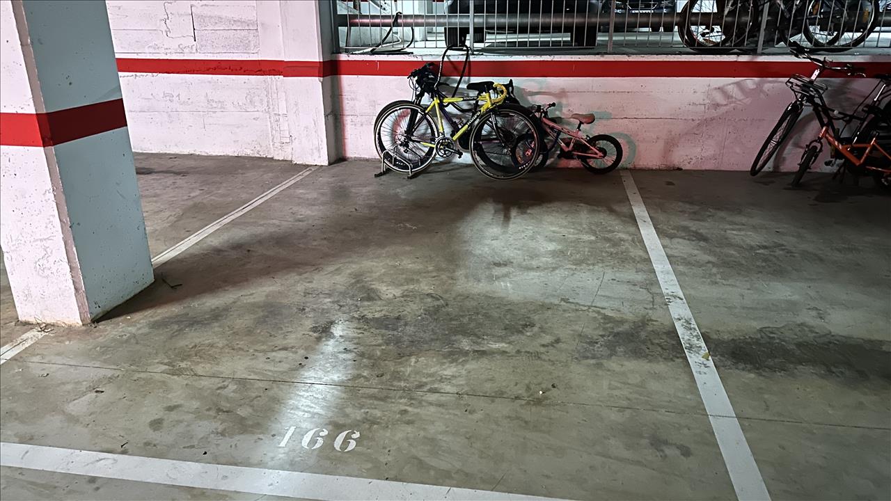 Garage in Sant Joan Despi, Barcelona, Spanien 16 m2 Nr. 191552