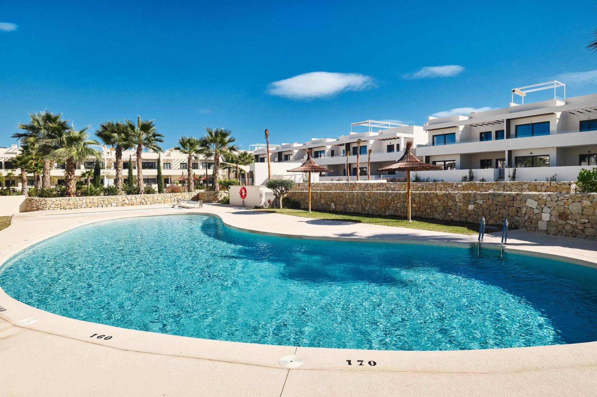 Bungalowi La Veleta, Alicante, Espanja 2 makuuhuonetta, 160 m2 No. 148673
