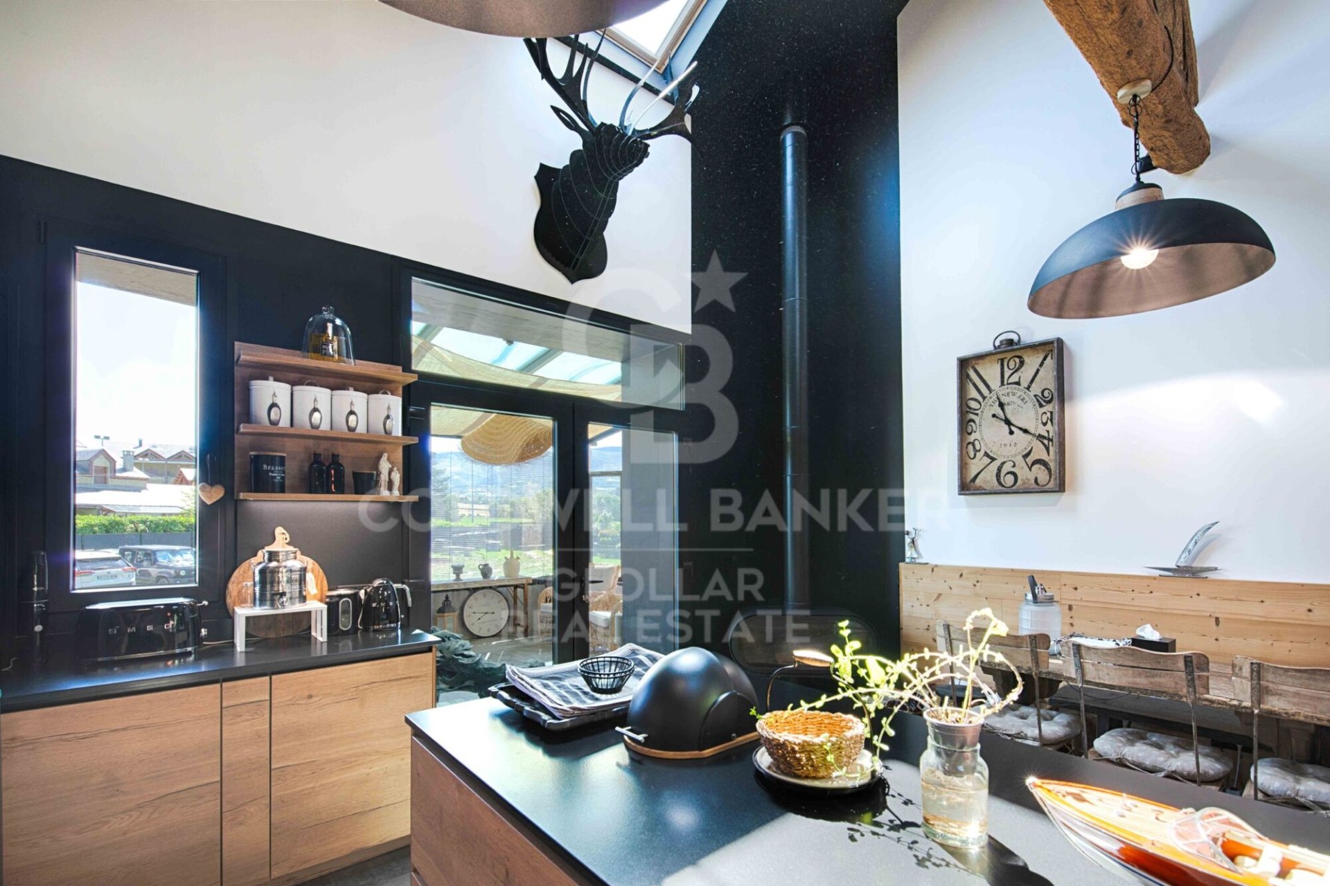 Villa in Spanien 5 Schlafzimmer, 350 m2 Nr. 158308