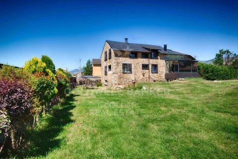 Villa in Spanien 5 Schlafzimmer, 350 m2 Nr. 158308