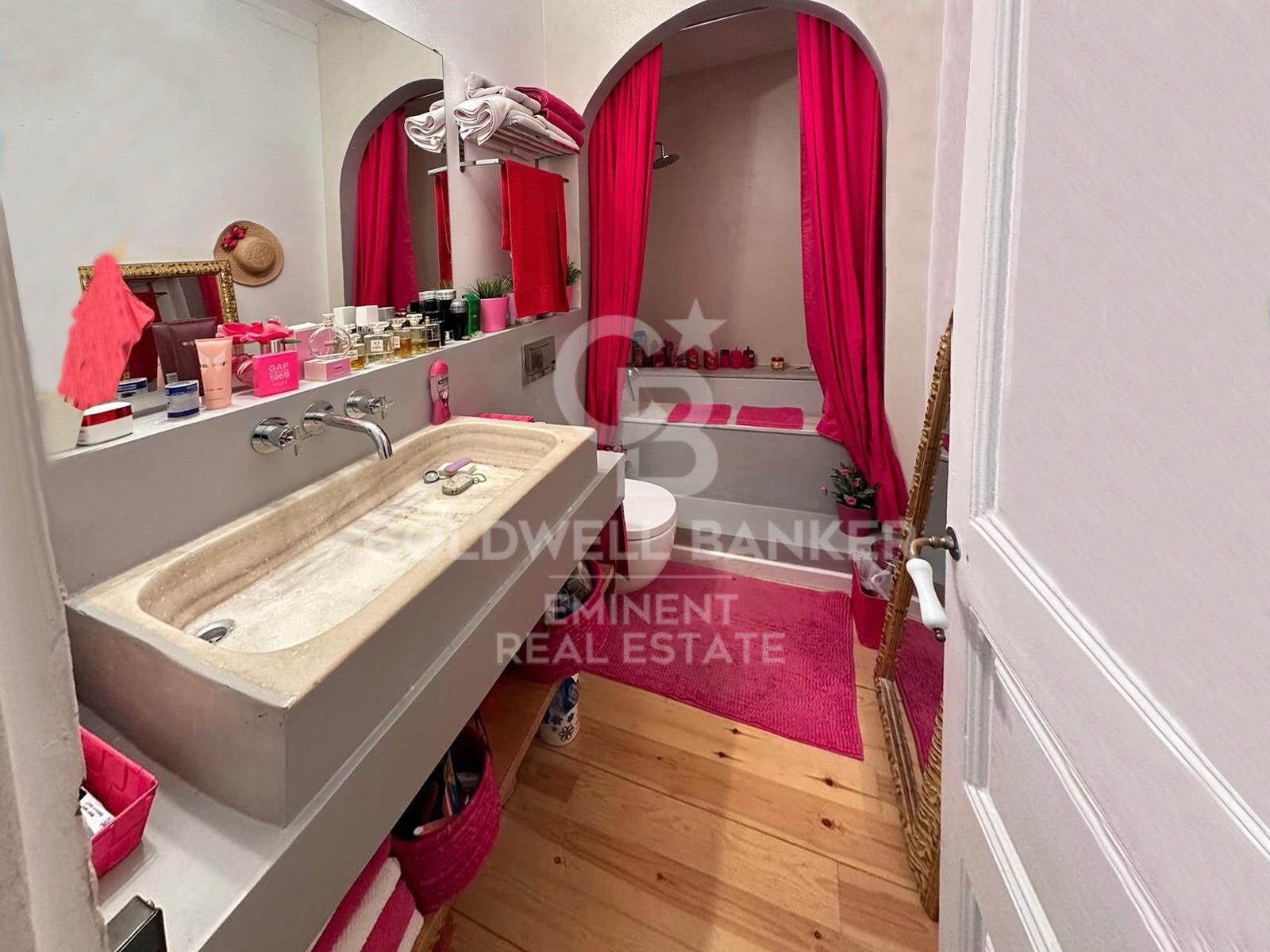 Huoneisto Barcelona, Espanja 3 makuuhuonetta, 90 m2 No. 158313