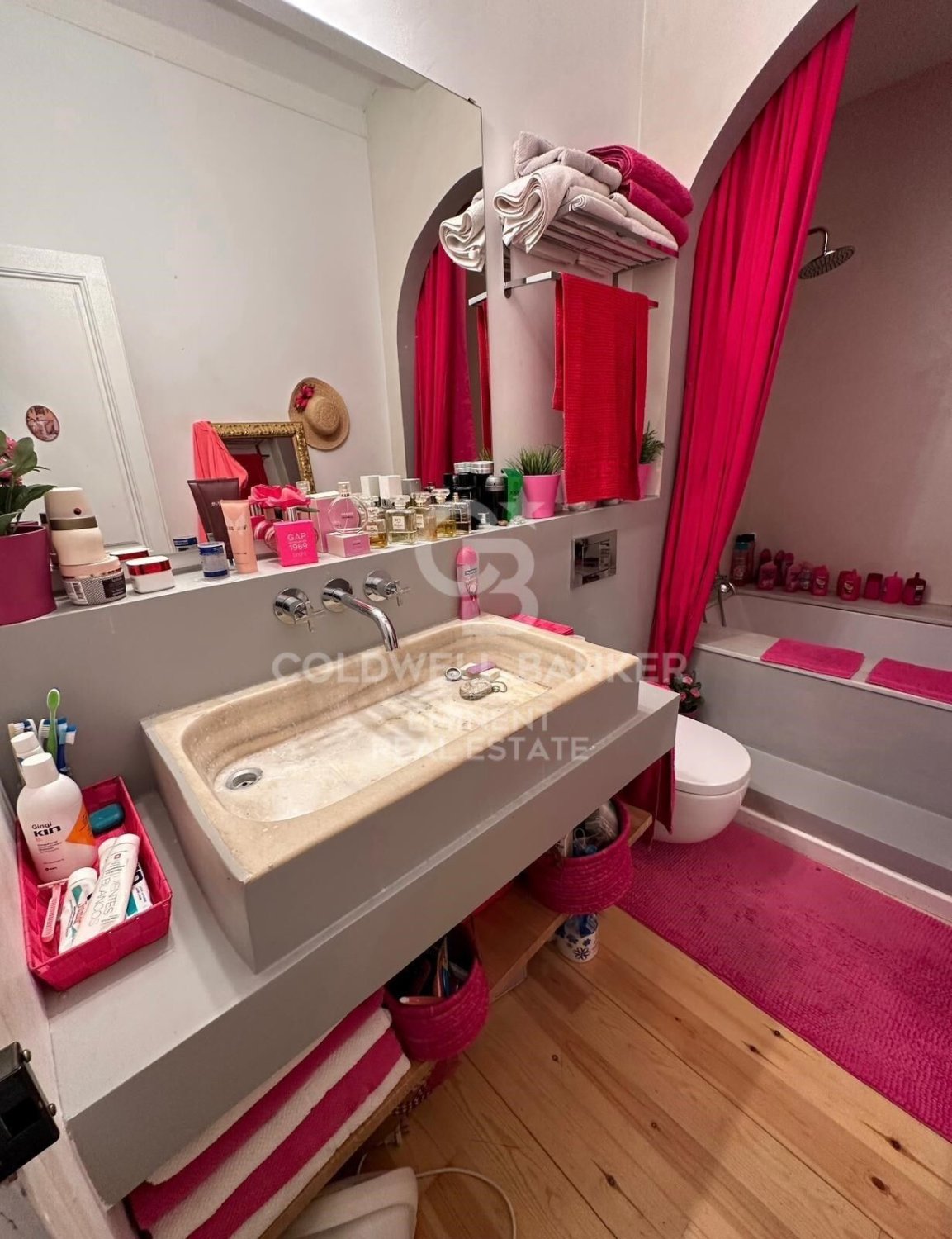 Huoneisto Barcelona, Espanja 3 makuuhuonetta, 90 m2 No. 158313