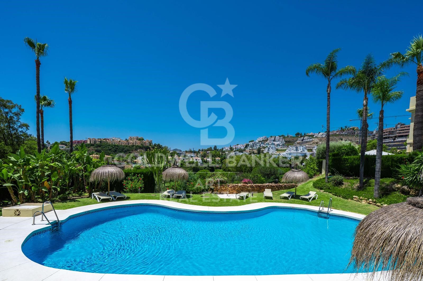 Villetta a schiera a Benahavis, Malaga, Spagna 3 camere da letto, 212 mq. N° 158311