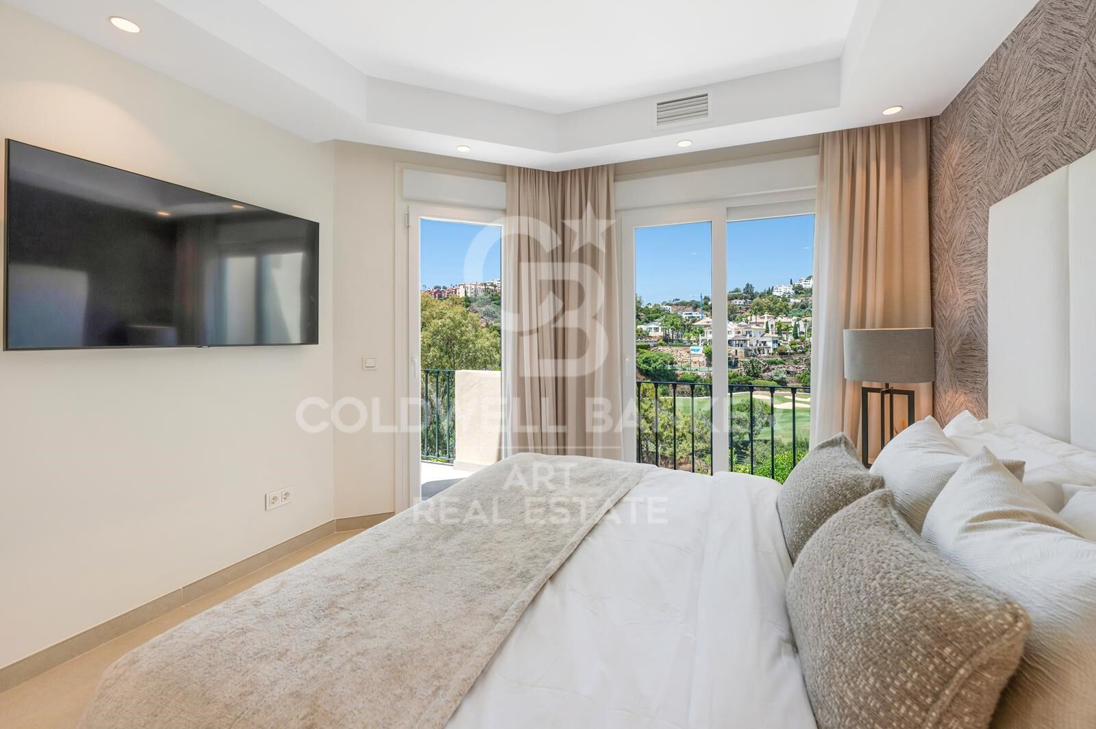 Villetta a schiera a Benahavis, Malaga, Spagna 3 camere da letto, 212 mq. N° 158311