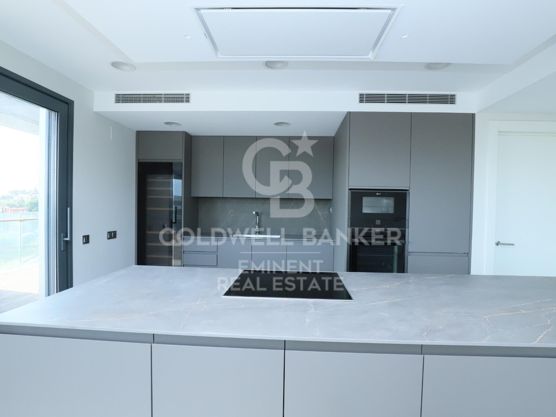 Takvåning i Esplugues de Llobregat, Barcelona, Spanien 4 sovrum, 170 kvm. Nr. 157172