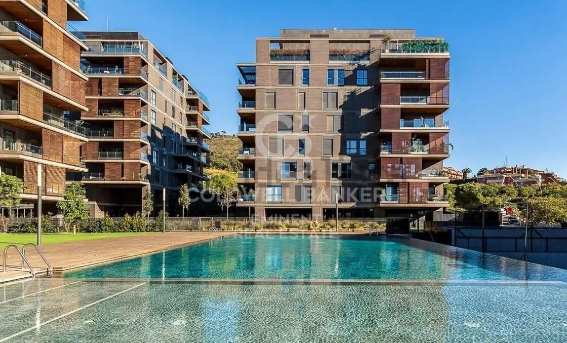 Takvåning i Esplugues de Llobregat, Barcelona, Spanien 4 sovrum, 170 kvm. Nr. 157172