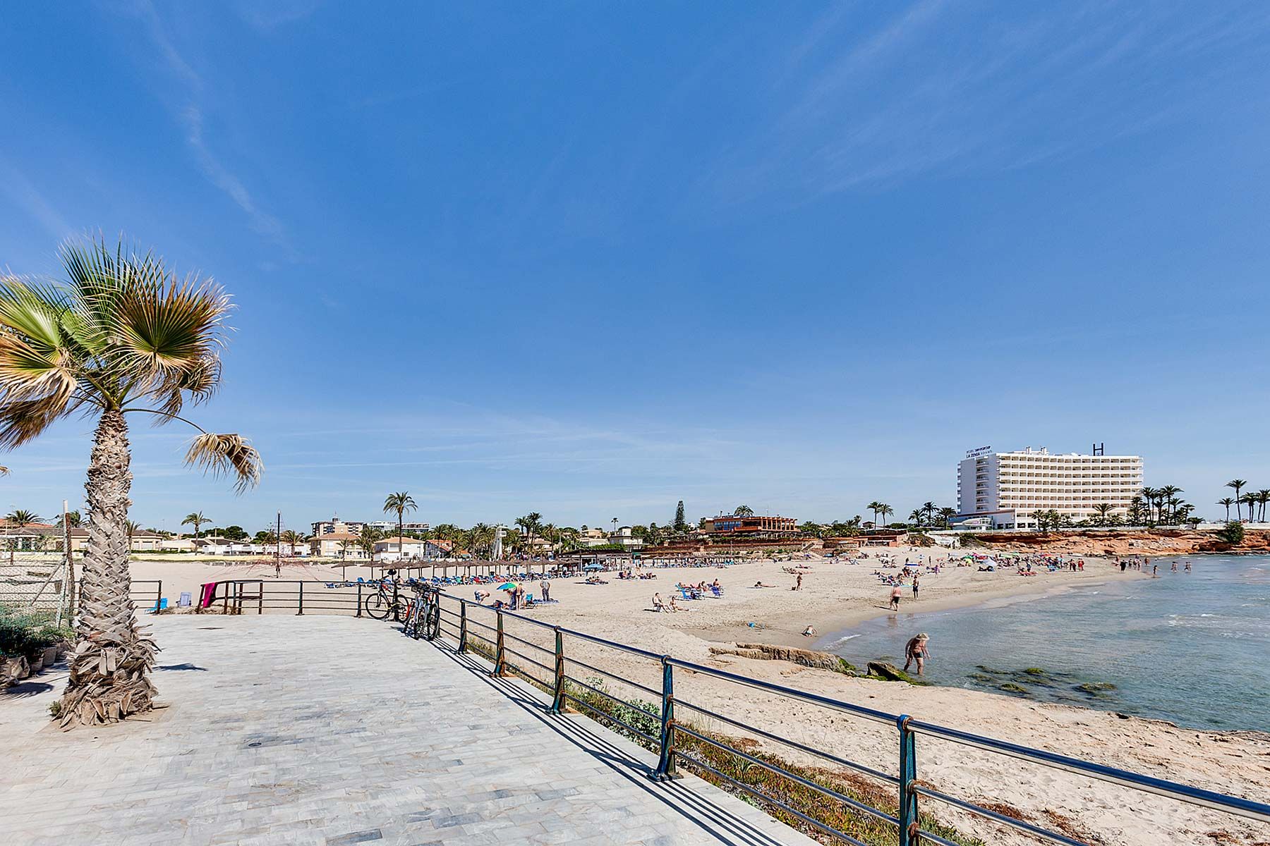 Villa i La Zenia, Alicante, Spanien 3 sovrum, 203 kvm. Nr. 151600