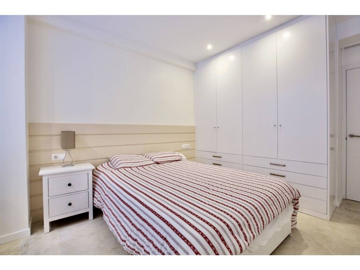Apartment à Alicante, Espagne 4 chambres, 153 m2 No. 181776