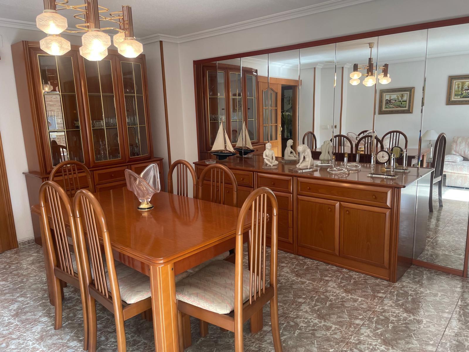 Dzīvoklis Torrevieja, Alicante, Spānijā 4 istabas, 200 m2 Nr. 115423
