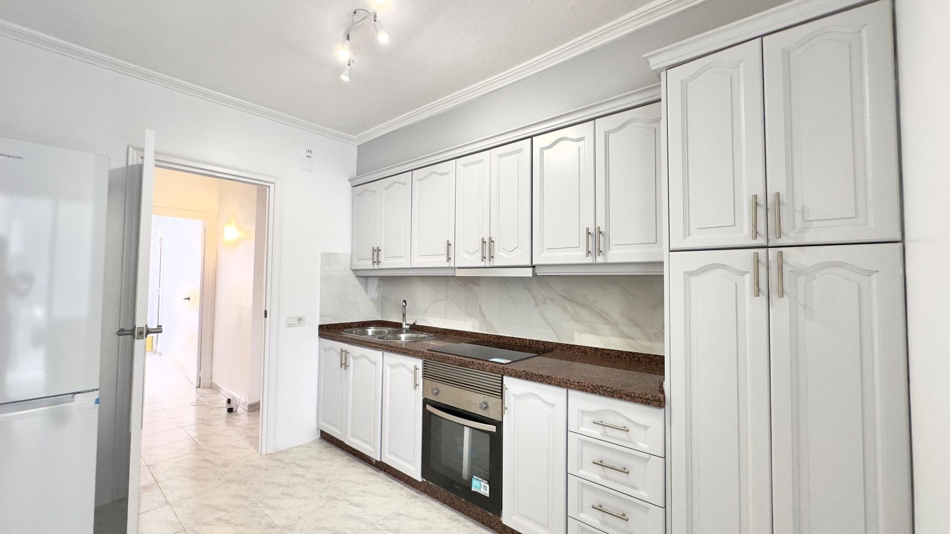 Apartamento en Torrevieja, Alicante, España 3 dormitorios, 95 m2 No. 188527