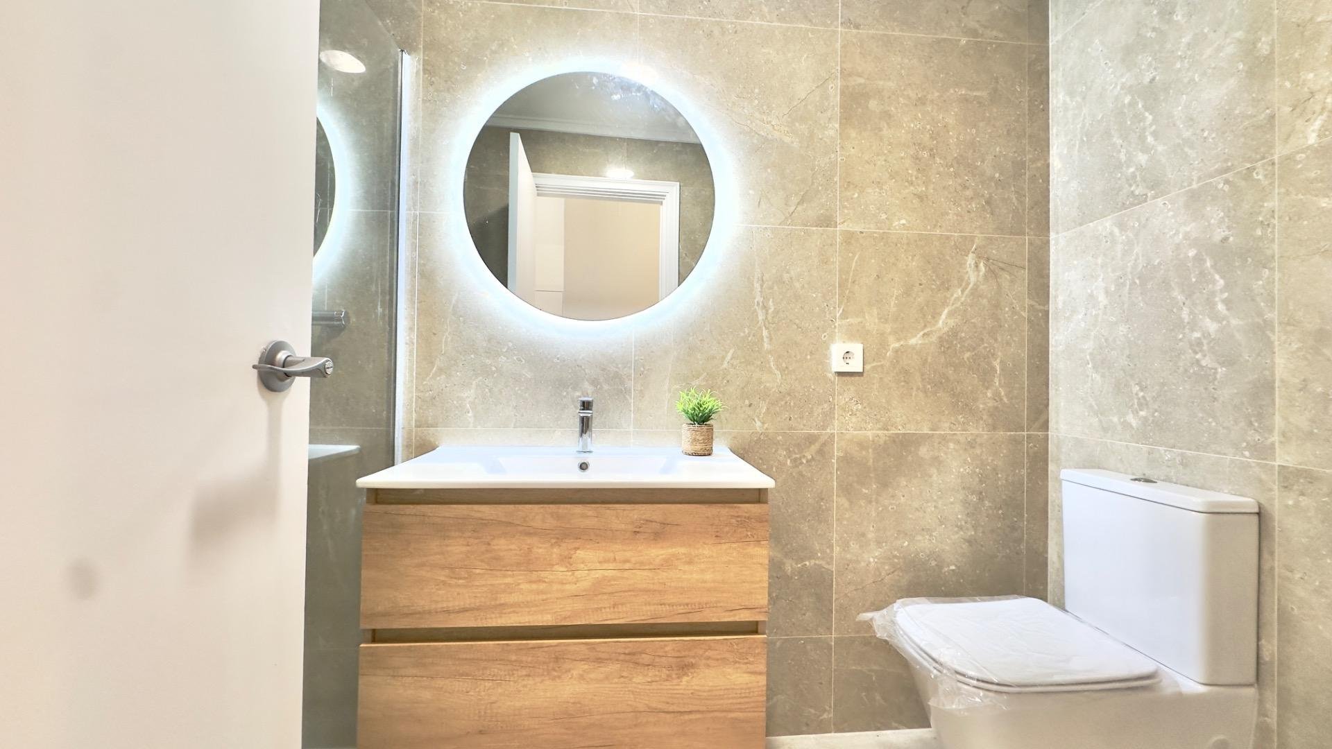 Apartamento en Torrevieja, Alicante, España 3 dormitorios, 95 m2 No. 188527