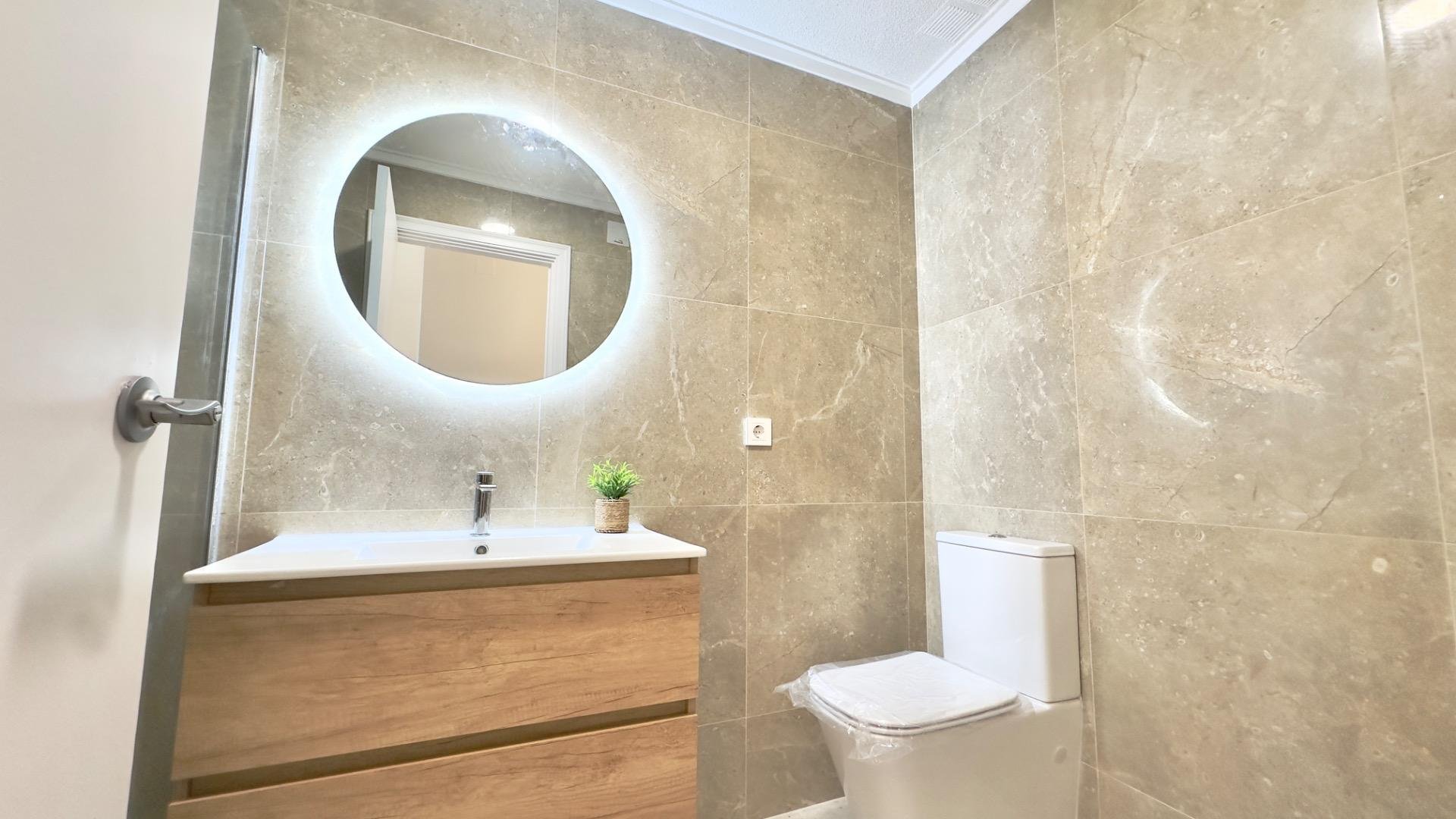 Apartamento en Torrevieja, Alicante, España 3 dormitorios, 95 m2 No. 188527