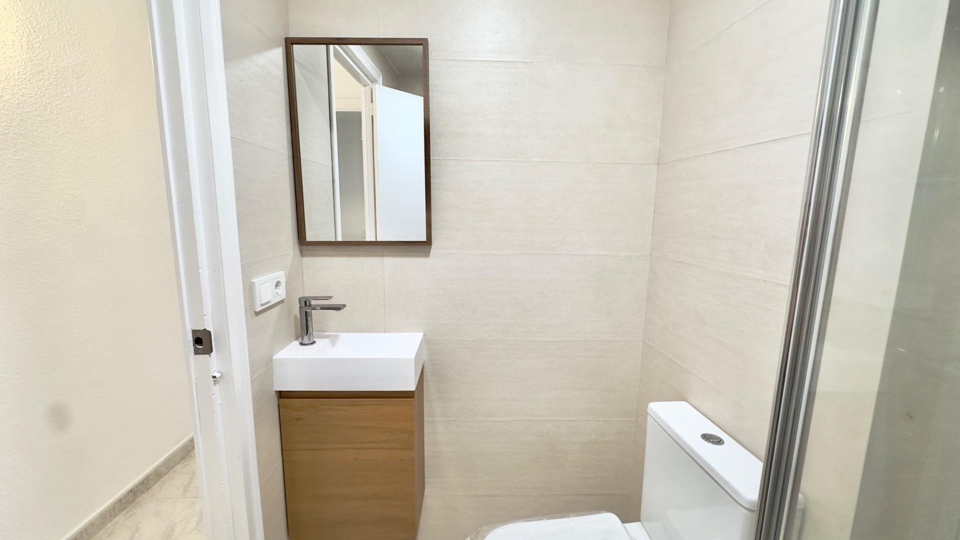 Apartamento en Torrevieja, Alicante, España 3 dormitorios, 95 m2 No. 188527