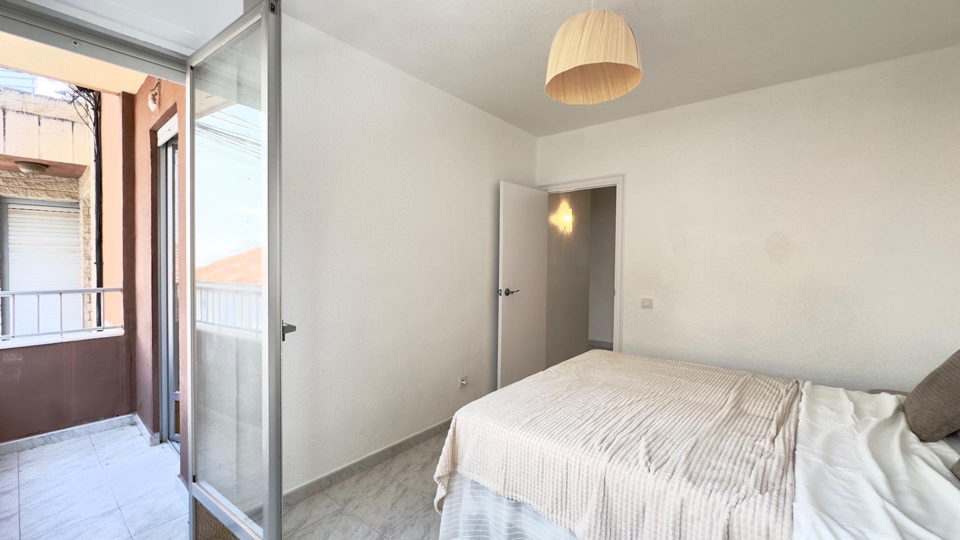 Apartamento en Torrevieja, Alicante, España 3 dormitorios, 95 m2 No. 188527