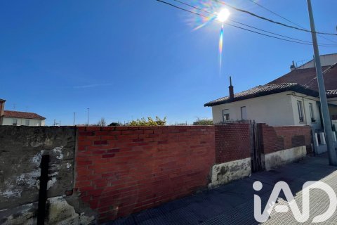 Land plot à Leon, Espagne 238 m2 No. 185265