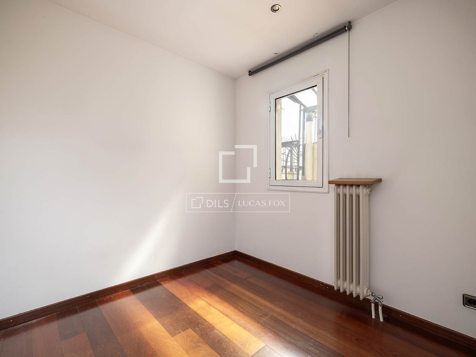 Kattohuoneisto Barcelona, Espanja 2 makuuhuonetta, 74 m2 No. 195615