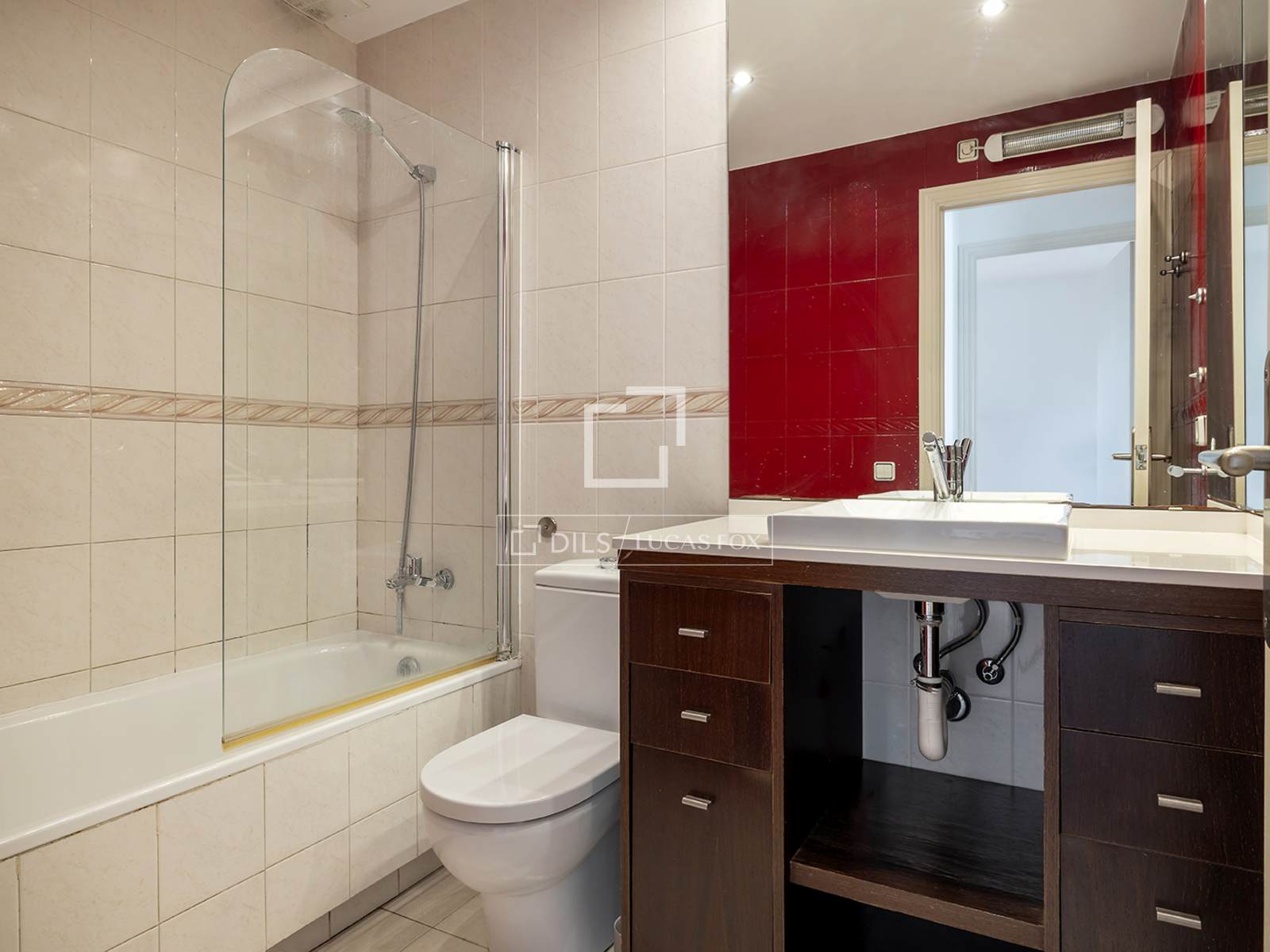 Kattohuoneisto Barcelona, Espanja 2 makuuhuonetta, 74 m2 No. 195615