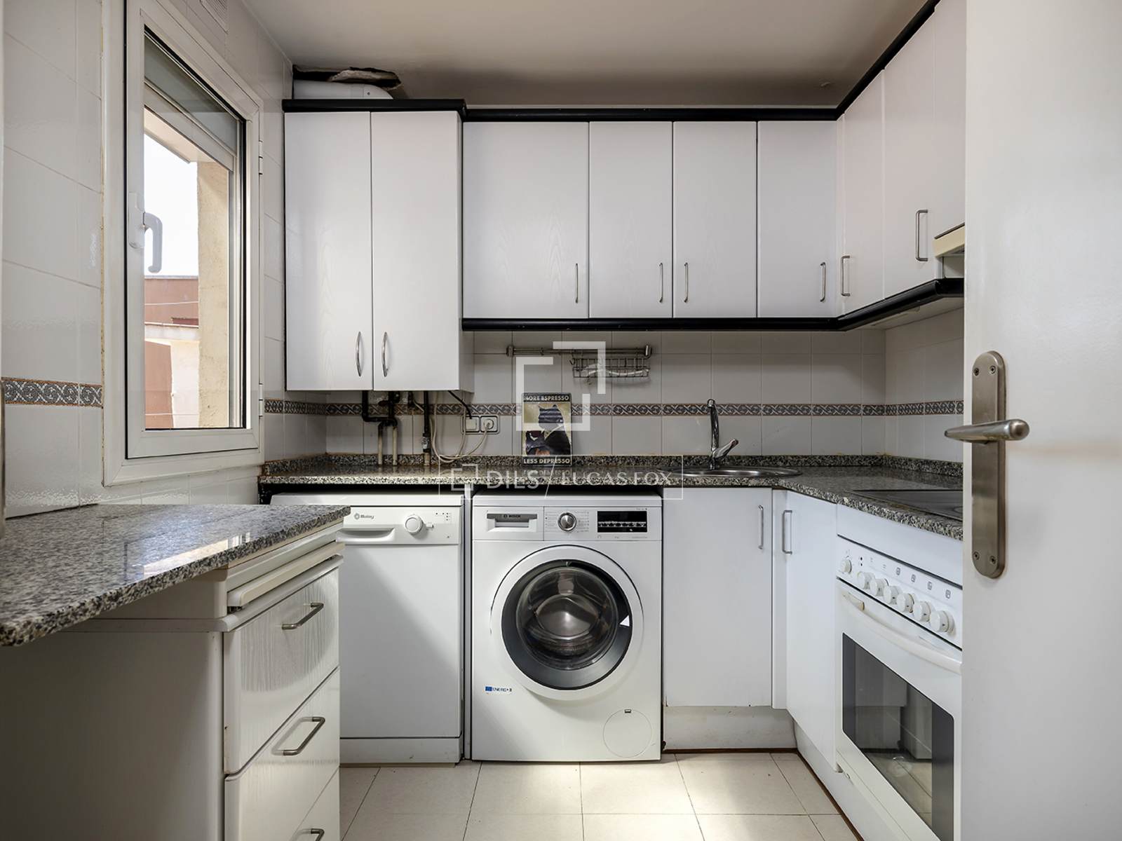 Kattohuoneisto Barcelona, Espanja 2 makuuhuonetta, 74 m2 No. 195615
