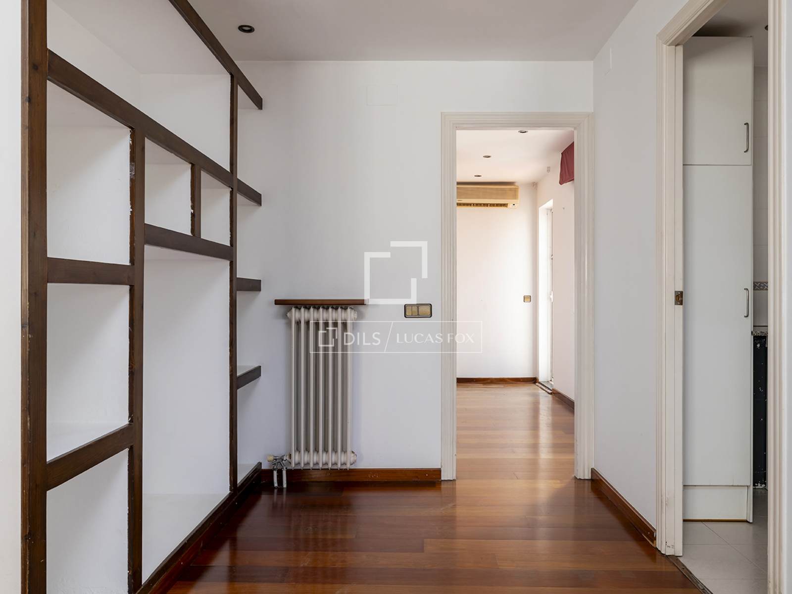 Kattohuoneisto Barcelona, Espanja 2 makuuhuonetta, 74 m2 No. 195615