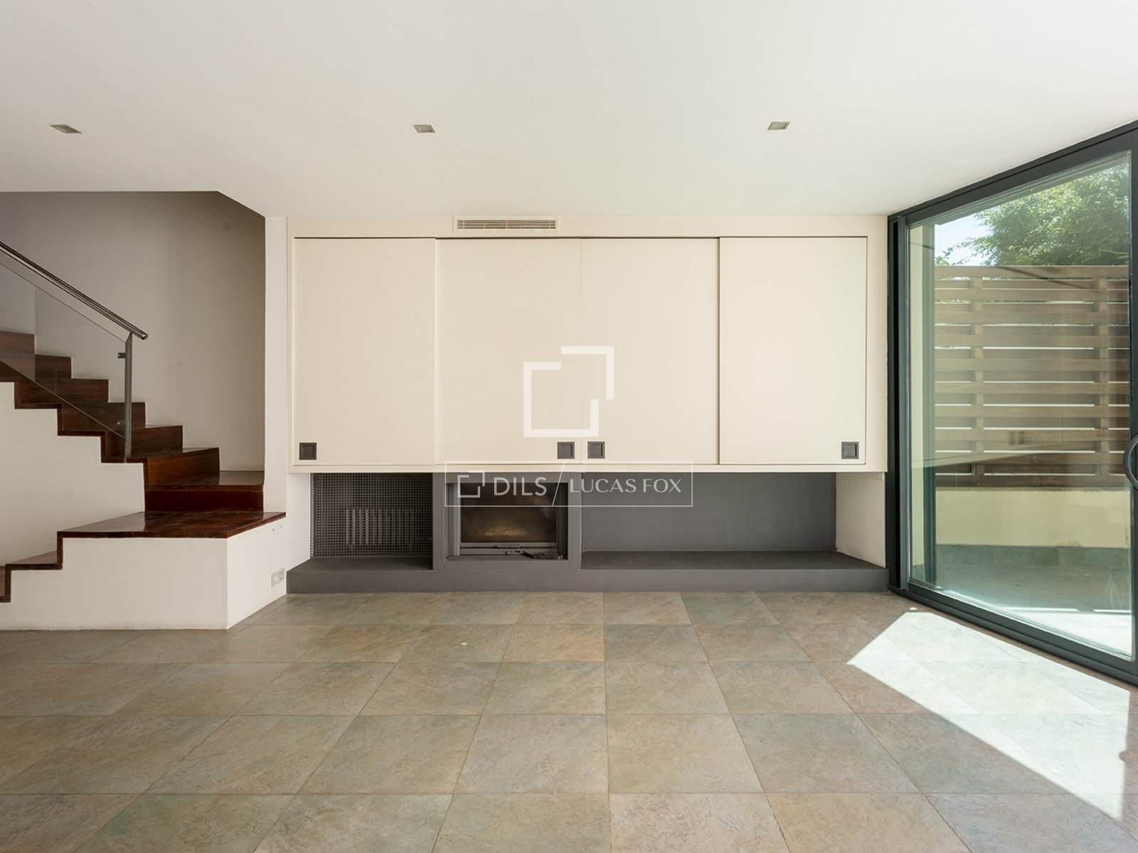 Villa à Barcelona, Espagne 6 chambres, 422 m2 No. 195612