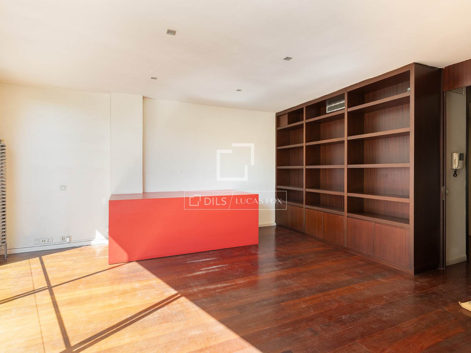 Villa à Barcelona, Espagne 6 chambres, 422 m2 No. 195612