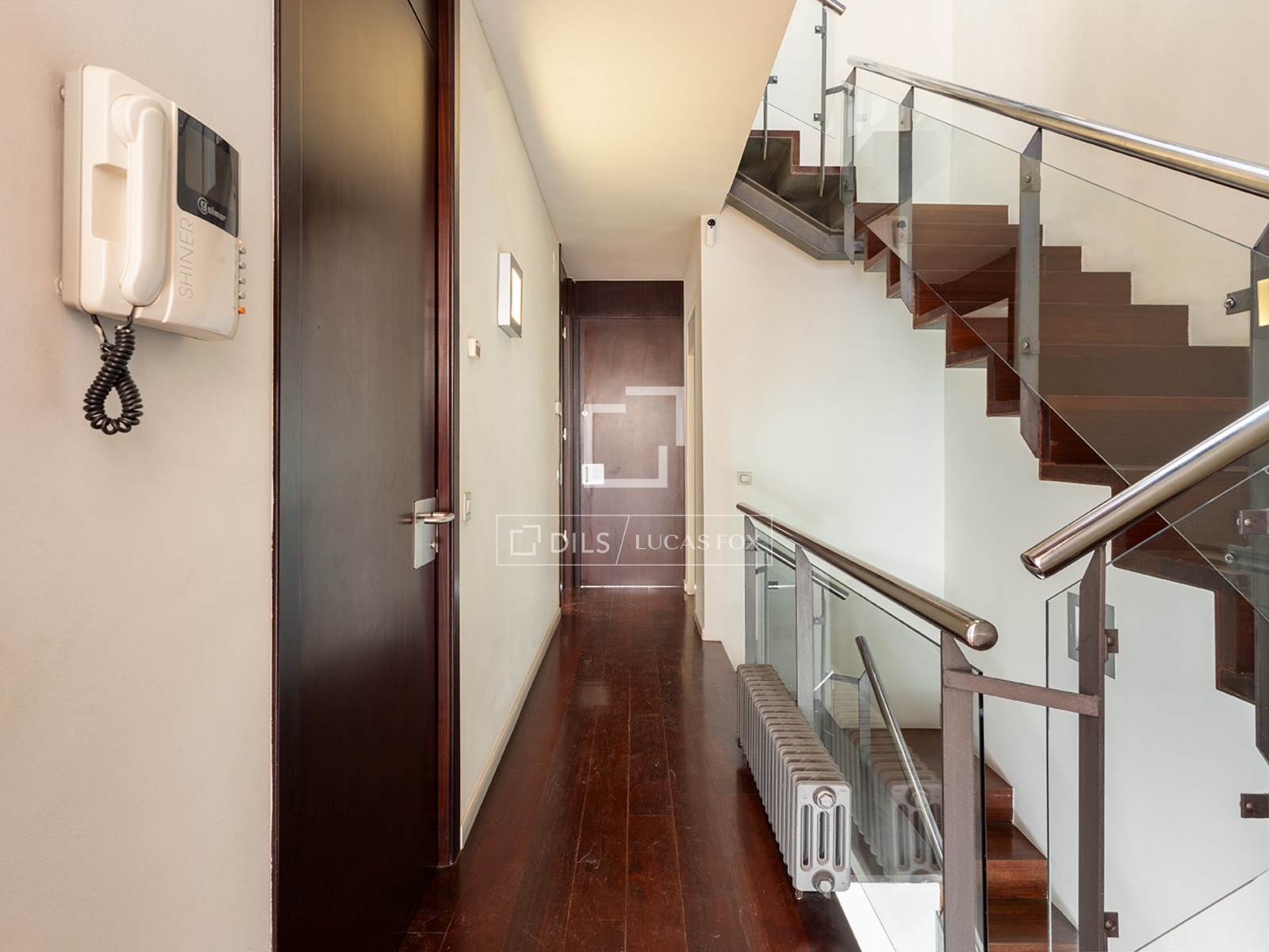 Villa à Barcelona, Espagne 6 chambres, 422 m2 No. 195612