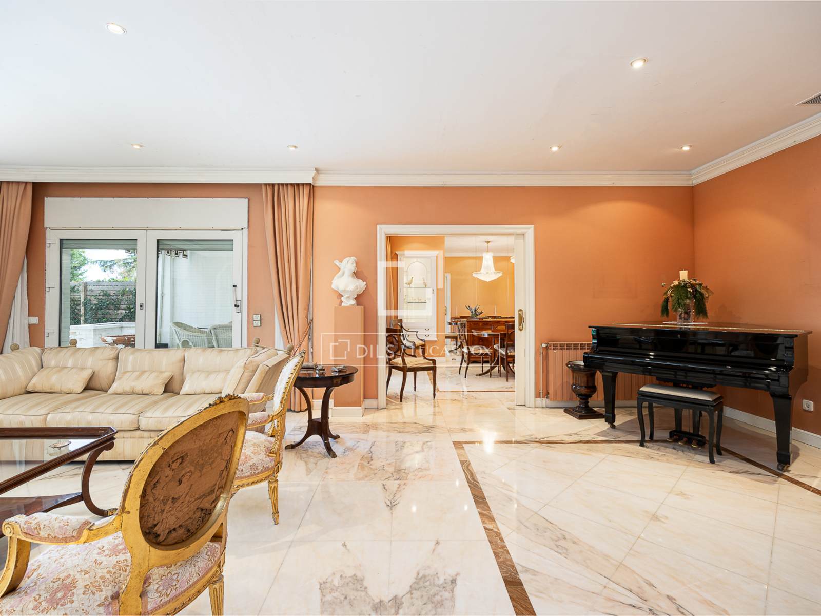 Villa en Barcelona, España 8 dormitorios, 592 m2 No. 195614