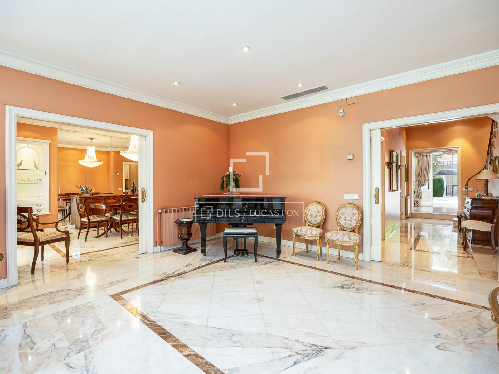 Villa en Barcelona, España 8 dormitorios, 592 m2 No. 195614