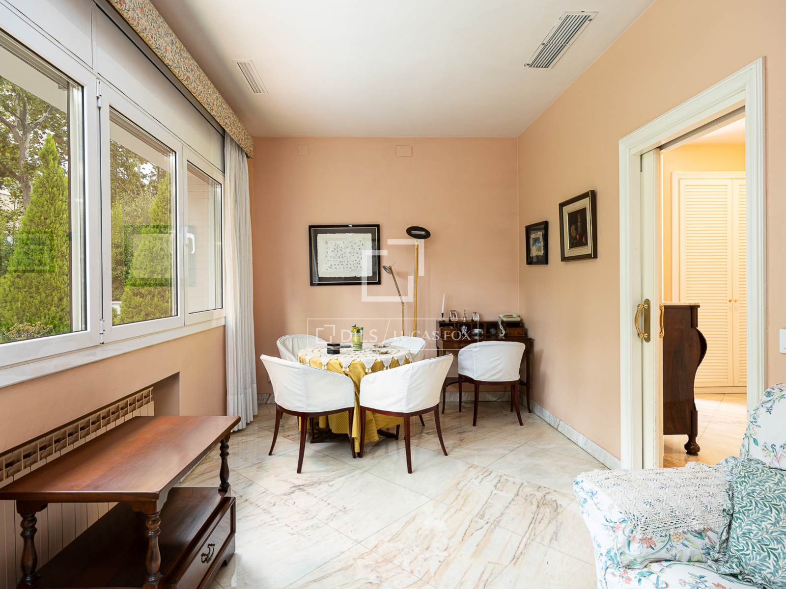 Villa en Barcelona, España 8 dormitorios, 592 m2 No. 195614