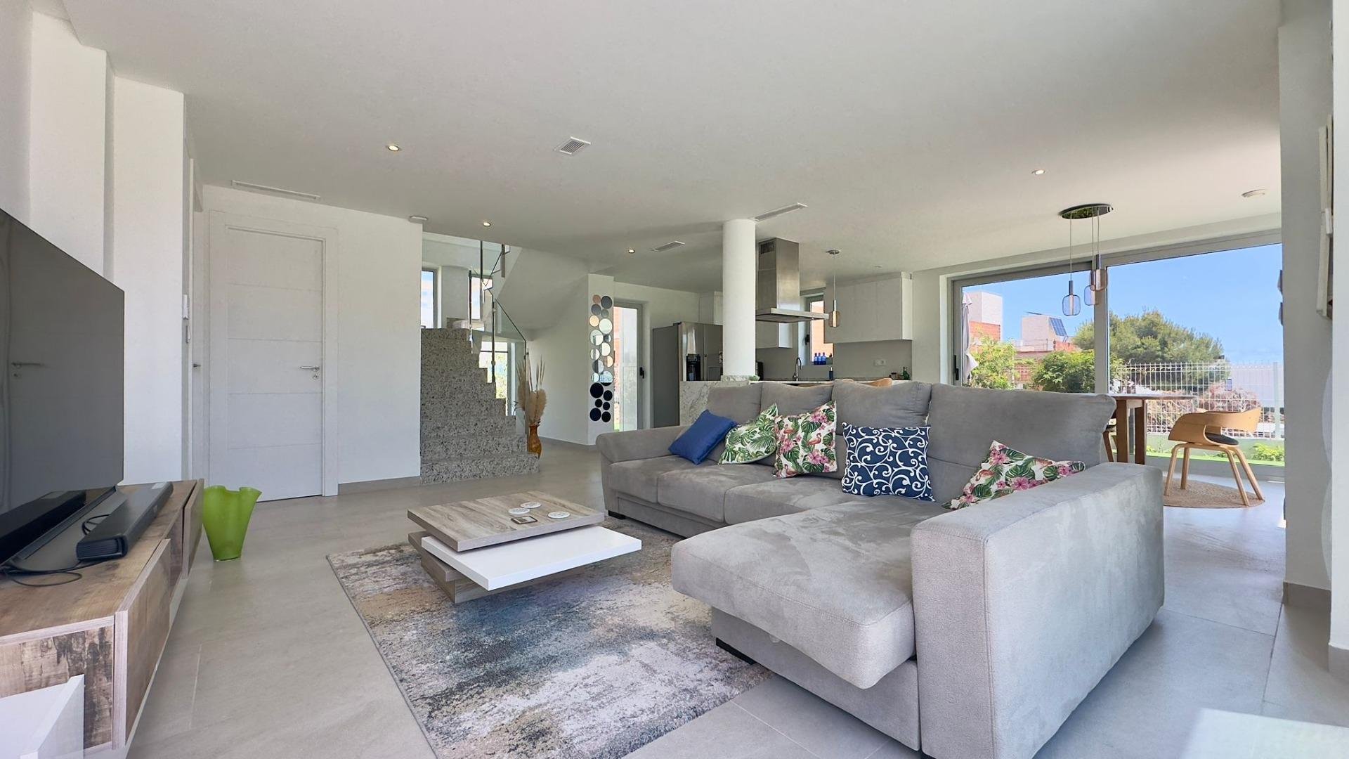 Villa à Finestrat, Alicante, Espagne 3 chambres, 182 m2 No. 165377