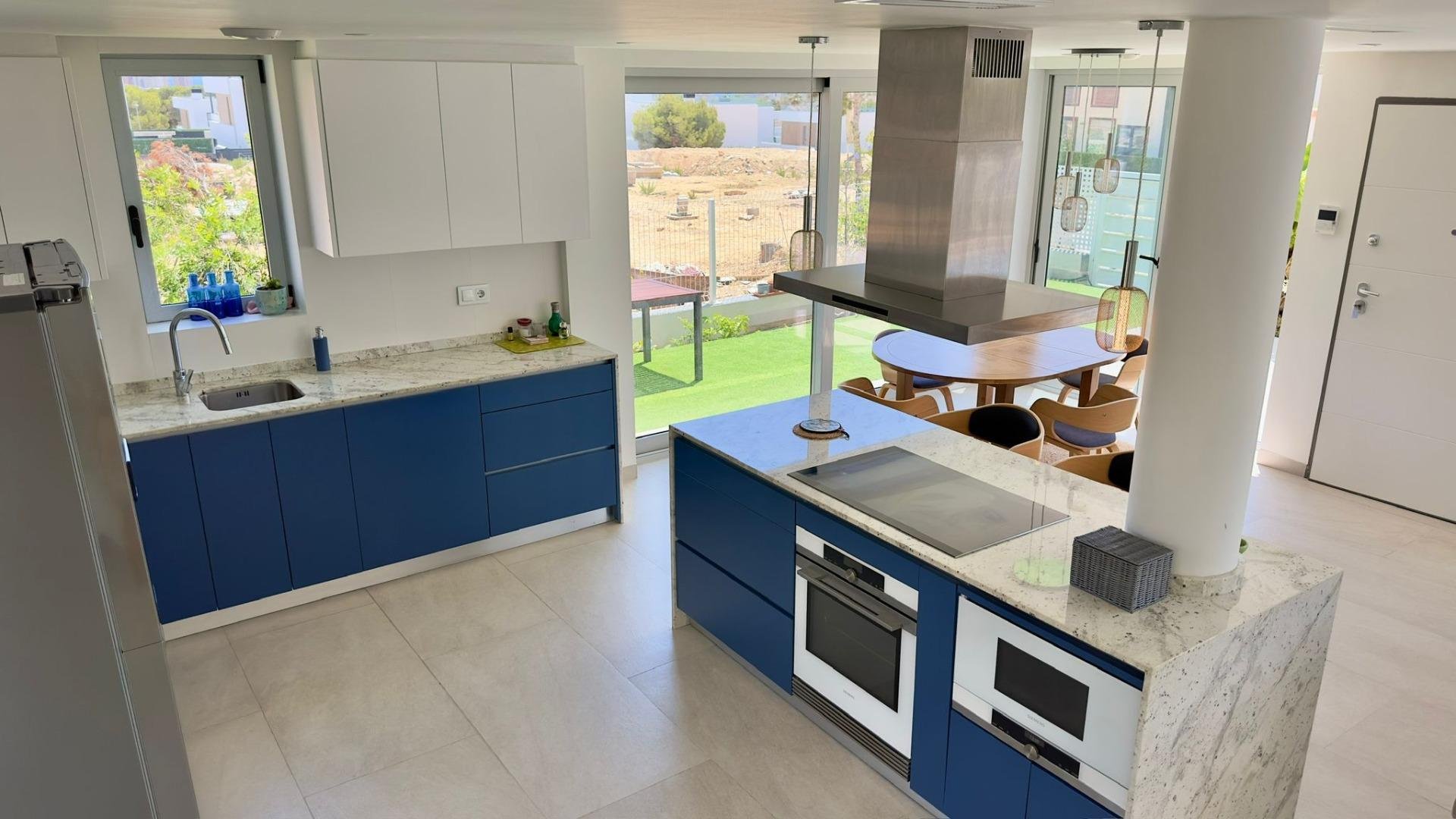 Villa à Finestrat, Alicante, Espagne 3 chambres, 182 m2 No. 165377