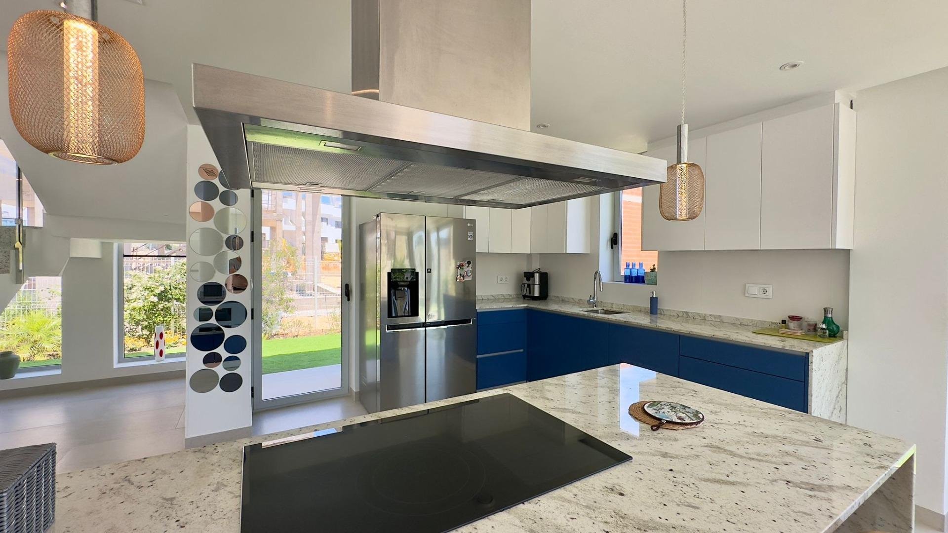 Villa à Finestrat, Alicante, Espagne 3 chambres, 182 m2 No. 165377