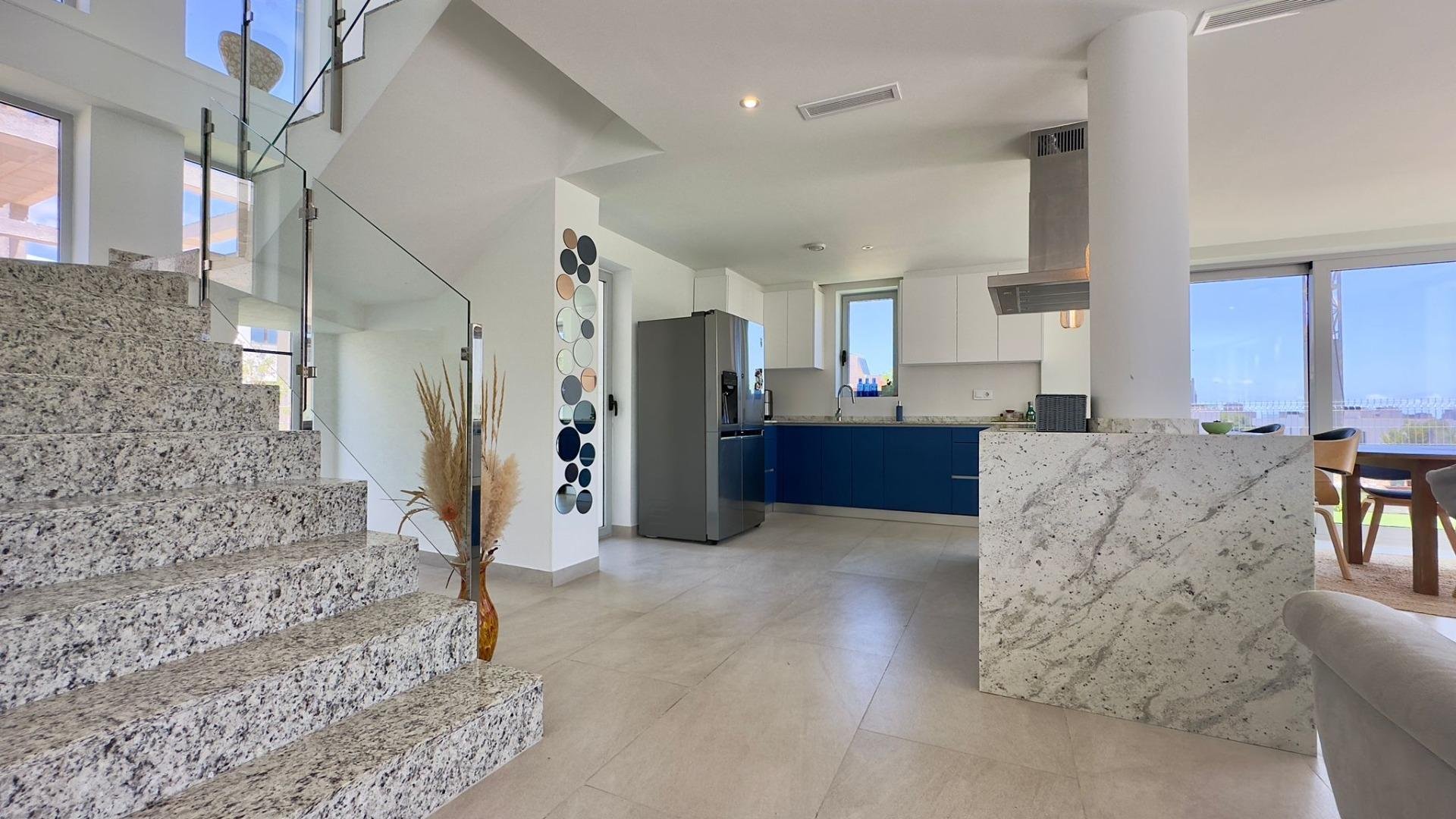 Villa à Finestrat, Alicante, Espagne 3 chambres, 182 m2 No. 165377