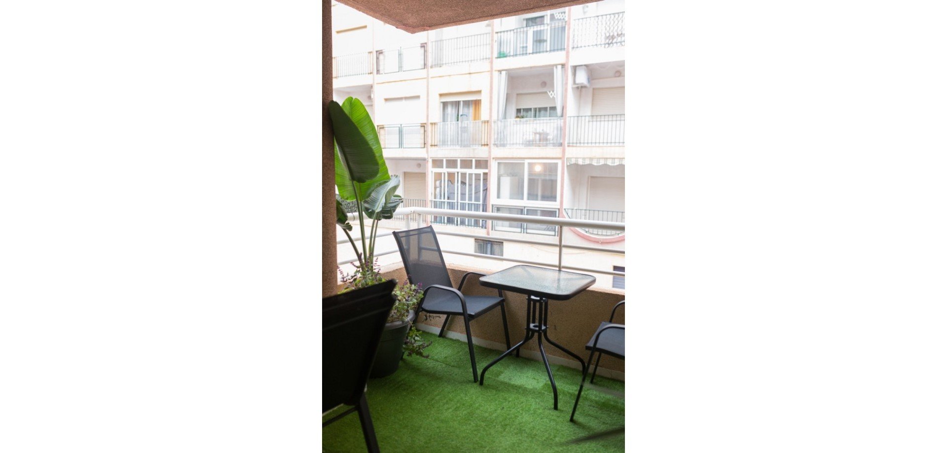 Appartamento a Torrevieja, Alicante, Spagna 2 camere da letto, 80 mq. N° 151819