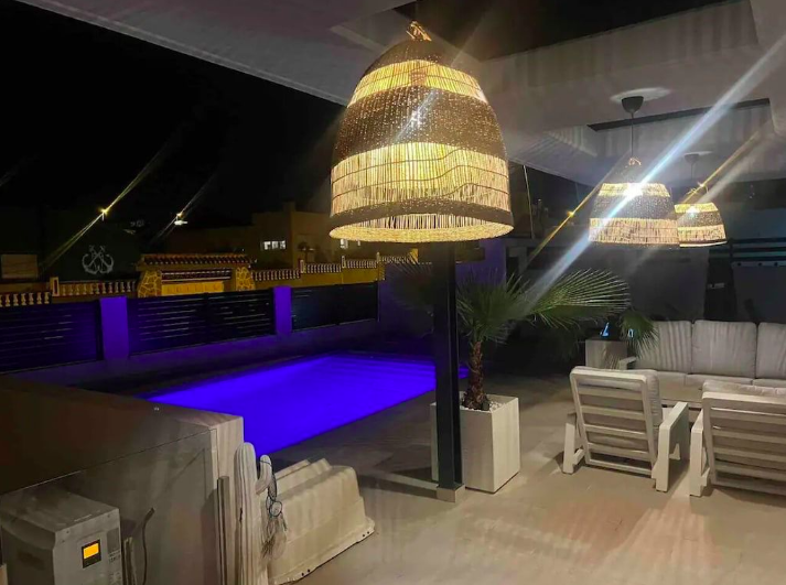 Villa in Los Balcones, Alicante, Spanien 5 Schlafzimmer, 280 m2 Nr. 151815