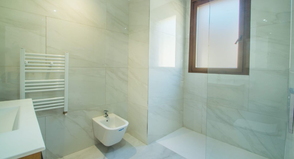 Villa i Finestrat, Alicante, Spanien 4 sovrum, 380 kvm. Nr. 145199