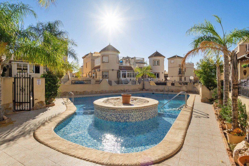 Villa en La Florida, Alicante, España 5 dormitorios, 161 m2 No. 145196