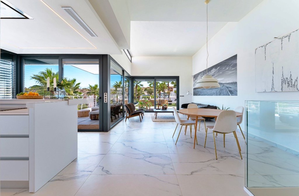 Villa in San Miguel de Salinas, Alicante, Spanien 5 Schlafzimmer, 272 m2 Nr. 145198