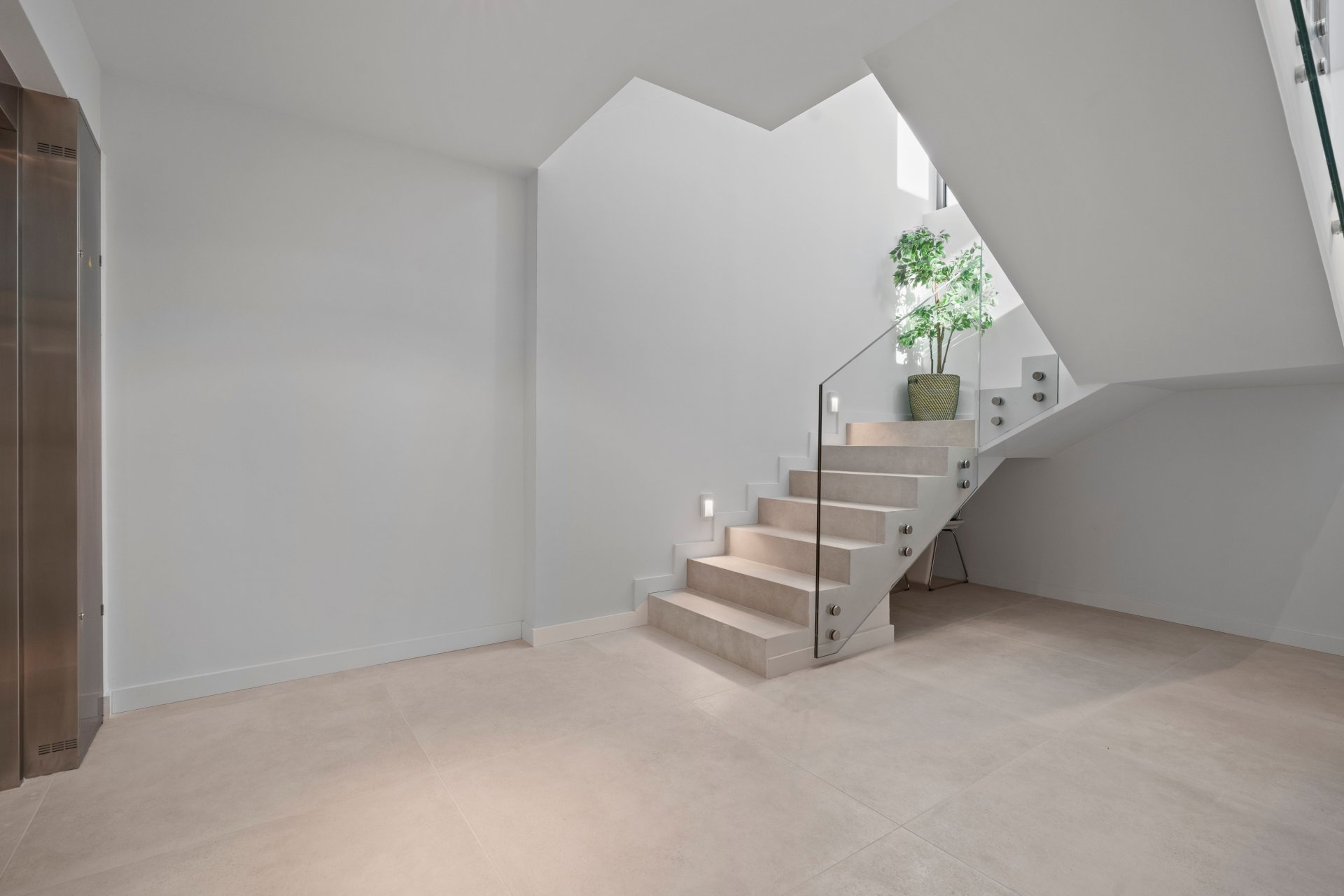 Villa in Benidorm, Alicante, Spanien 4 Schlafzimmer, 318 m2 Nr. 168110