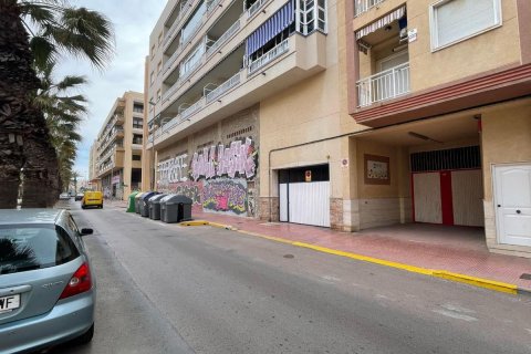 Garage in Guardamar del Segura, Alicante, Spain 10 sq.m. No. 183889