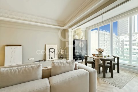 Apartament w Barcelona, Hiszpania 3 sypialnie, 100 mkw. nr 157194