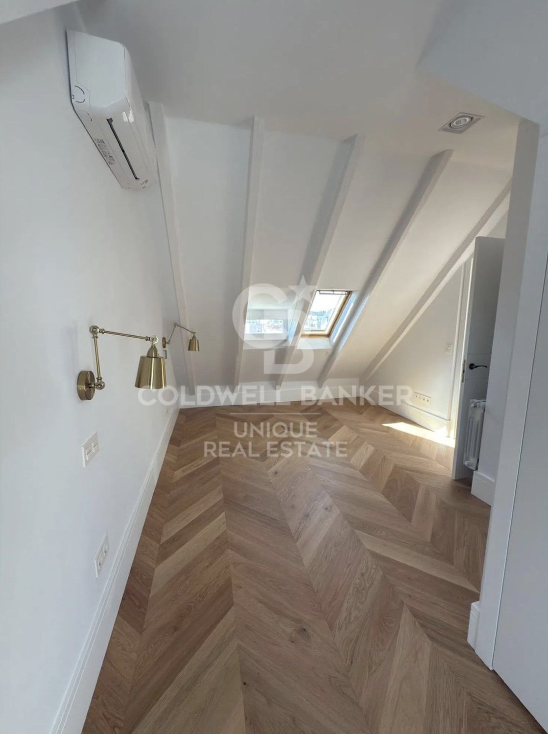 Penthouse in Madrid, Spain 2 bedrooms, 80 sq.m. No. 157192