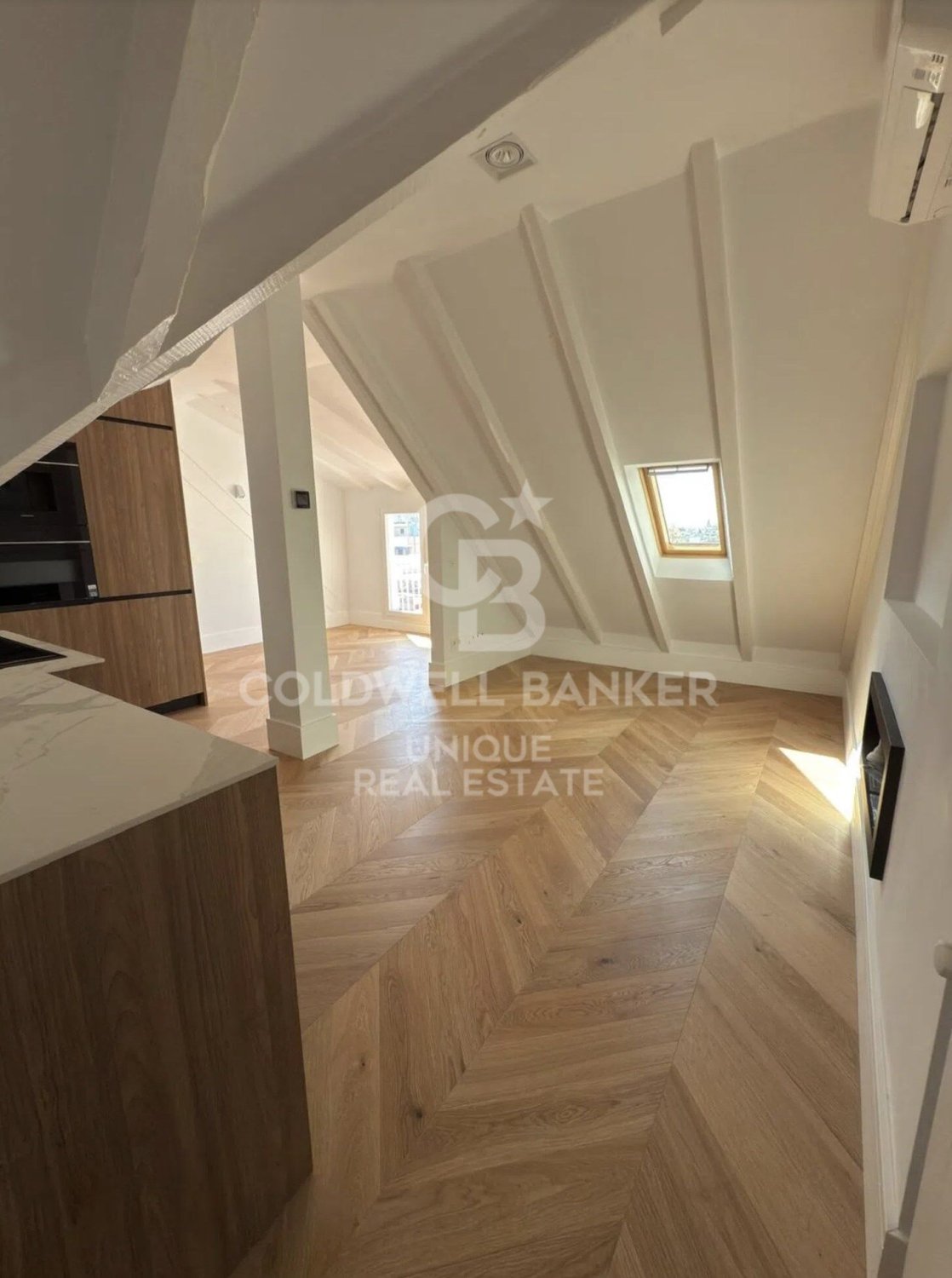 Penthouse in Madrid, Spain 2 bedrooms, 80 sq.m. No. 157192