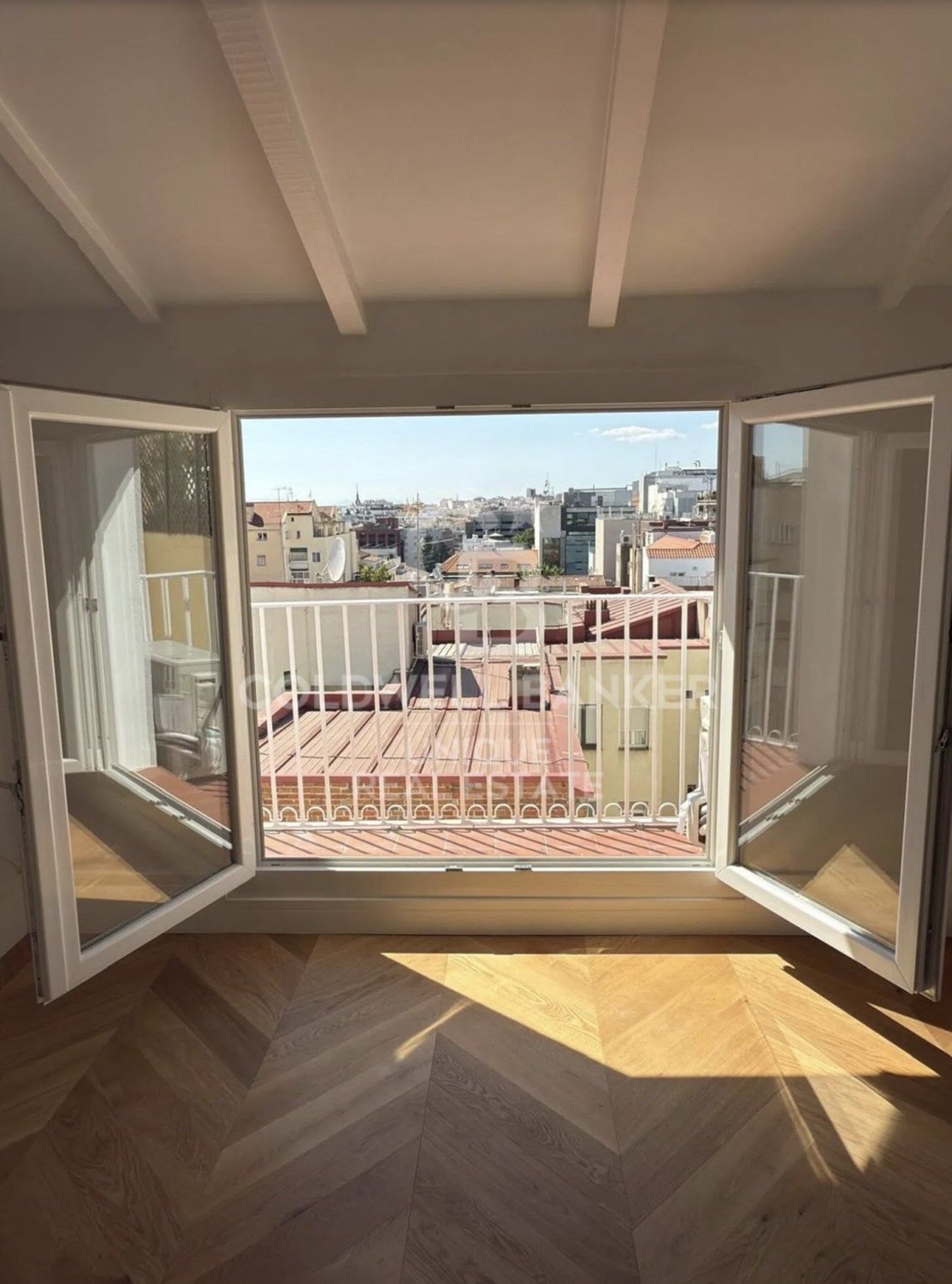 Penthouse in Madrid, Spain 2 bedrooms, 80 sq.m. No. 157192
