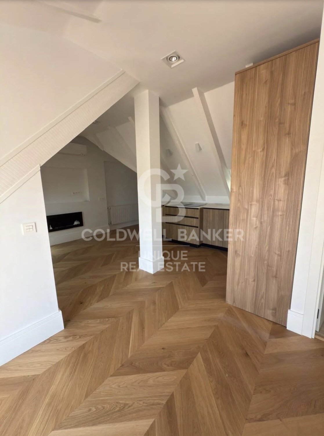 Penthouse in Madrid, Spain 2 bedrooms, 80 sq.m. No. 157192